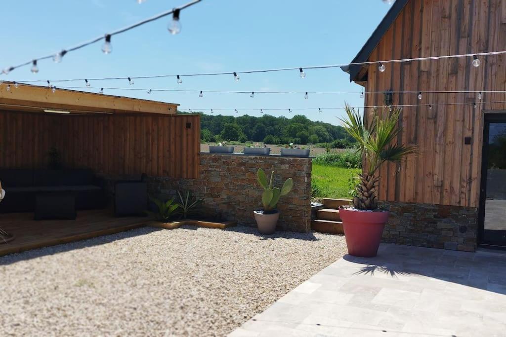 Chalet Industriel Avec Filet Et Spa Sorigny Eksteriør billede
