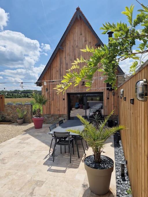 Chalet Industriel Avec Filet Et Spa Sorigny Eksteriør billede